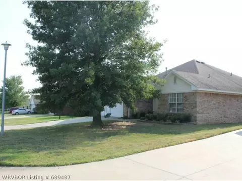 6616 Fallstone Rd, Fort Smith, AR 72916 photo 2