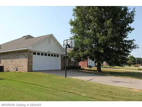 6616 Fallstone Rd, Fort Smith, AR 72916 photo 3
