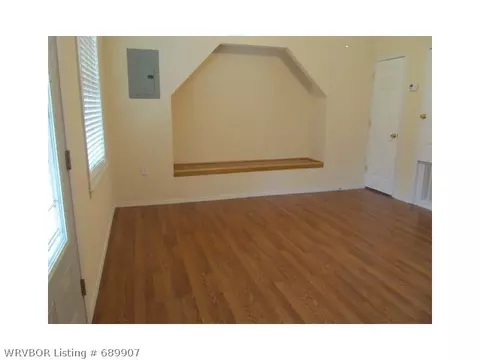 1515 S Independence St, Fort Smith, AR 72903 photo 2