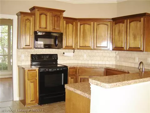 1907 Denali Way, Barling, AR 72923 photo 2