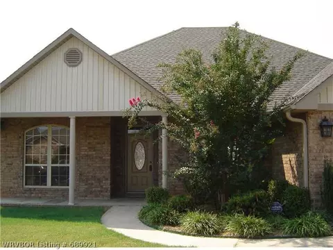 1907 Denali Way, Barling, AR 72923 photo 1