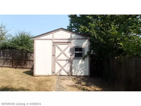 708 Heather Way, Barling, AR 72923 photo 10