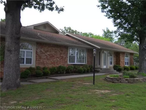 192 E 6th St, Waldron, AR 72958 photo 1