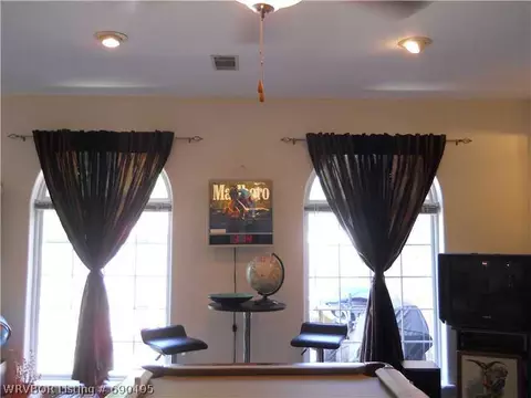 192 E 6th St, Waldron, AR 72958 photo 6