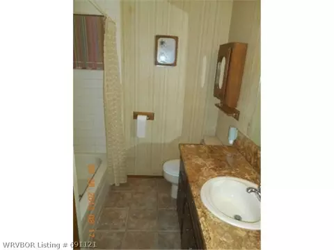 1207 E St, Barling, AR 72923 photo 9