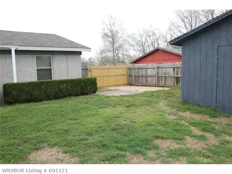 1207 E St, Barling, AR 72923 photo 13