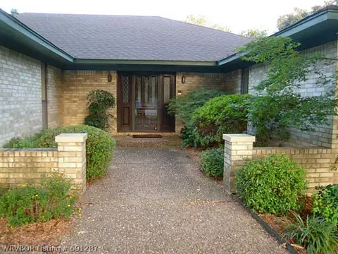 15 S 35th Cir, Fort Smith, AR 72903 photo 2