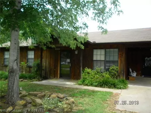 206 Marvin St, Hackett, AR 72937 photo 2