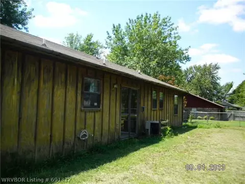206 Marvin St, Hackett, AR 72937 photo 3