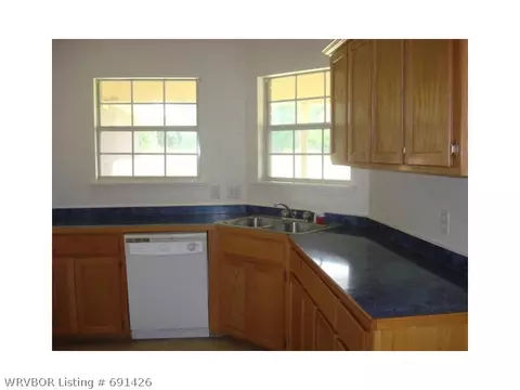 101 May St, Pocola, OK 74902 photo 4