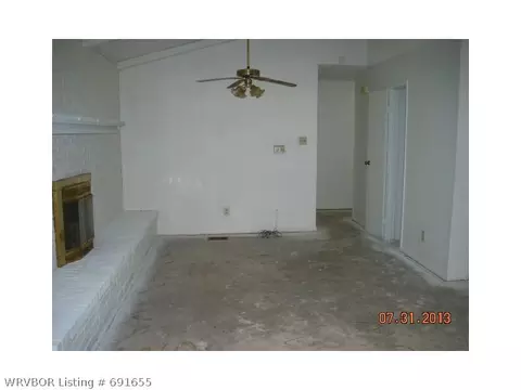 1008 5th Ter, Barling, AR 72923 photo 5