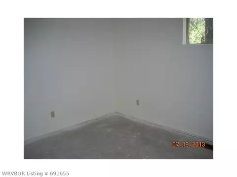 1008 5th Ter, Barling, AR 72923 photo 8