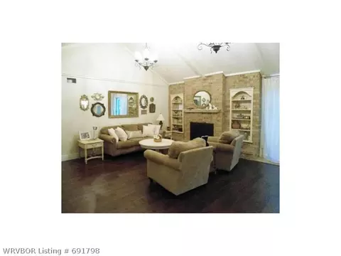 7107 Riviera Dr, Fort Smith, AR 72903 photo 4