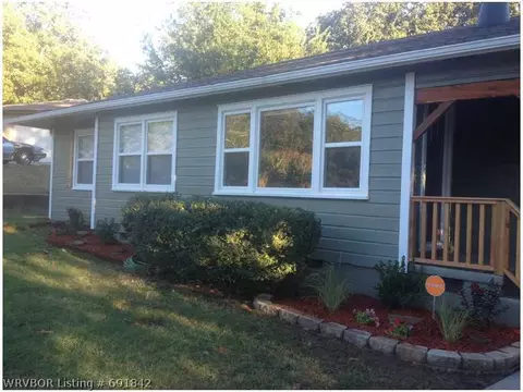 2304 Jackson St, Fort Smith, AR 72901 photo 1