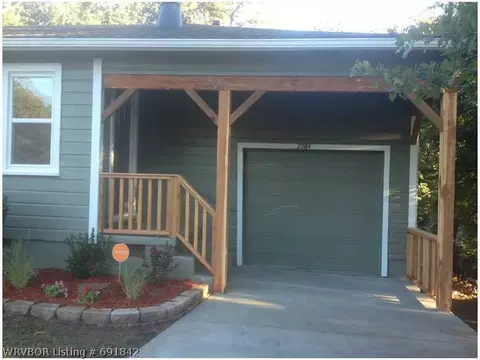 2304 Jackson St, Fort Smith, AR 72901 photo 2