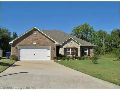 2804 Brighton Ct, Fort Smith, AR 72903 photo 1