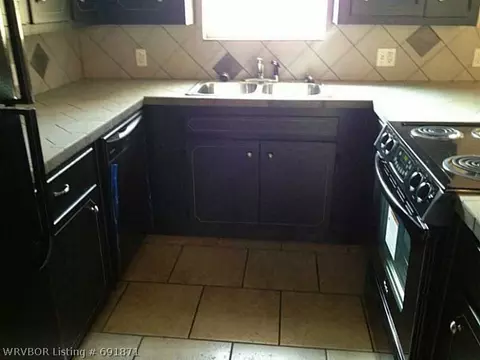 573 E 8th St, Waldron, AR 72958 photo 10