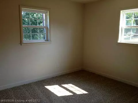 573 E 8th St, Waldron, AR 72958 photo 13