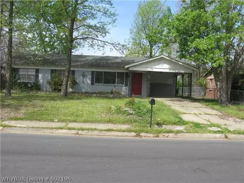 8230 Cypress Ave, Fort Smith, AR 72908 photo 1