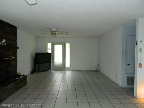 8801 N Lake Ln, Hackett, AR 72937 photo 4