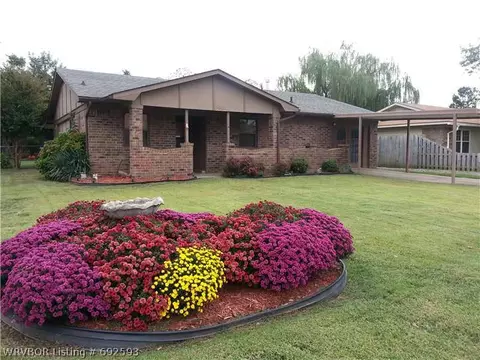 8501 S 35th Ter, Fort Smith, AR 72908 photo 1