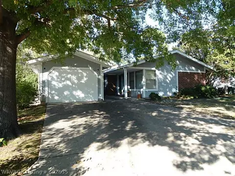 1811 Utica Pl, Fort Smith, AR 72901 photo 1