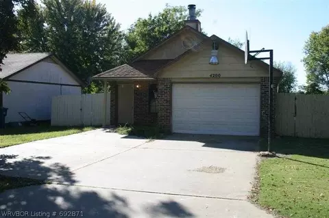 4200 S 16 St, Fort Smith, AR 72901 photo 1