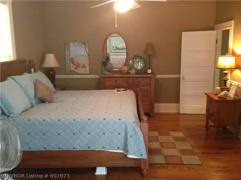 805 9th St, Barling, AR 72923 photo 13