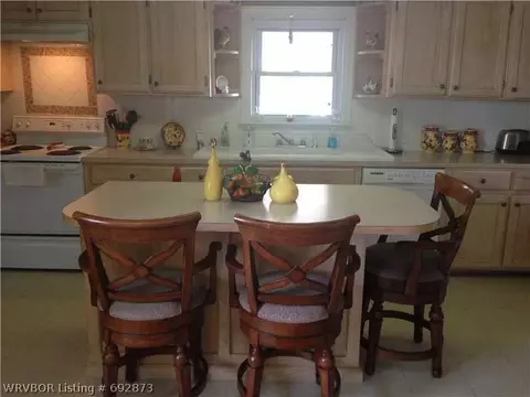 805 9th St, Barling, AR 72923 photo 11