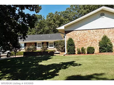 2905 Dallas Dr, Fort Smith, AR 72901 photo 2