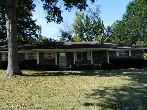 4400 S R Cir, Fort Smith, AR 72903 photo 1
