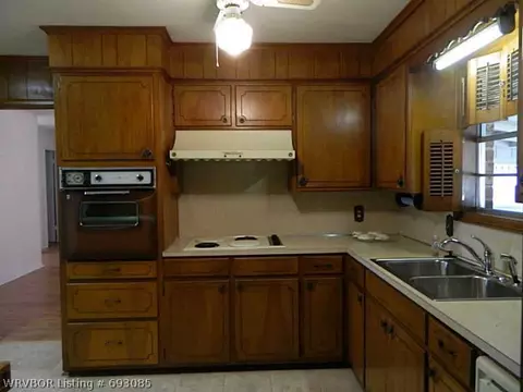 4400 S R Cir, Fort Smith, AR 72903 photo 8
