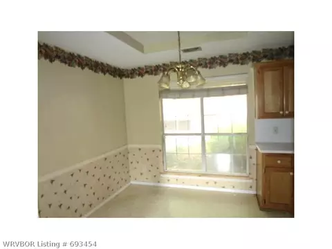 604 8th St, Barling, AR 72923 photo 3