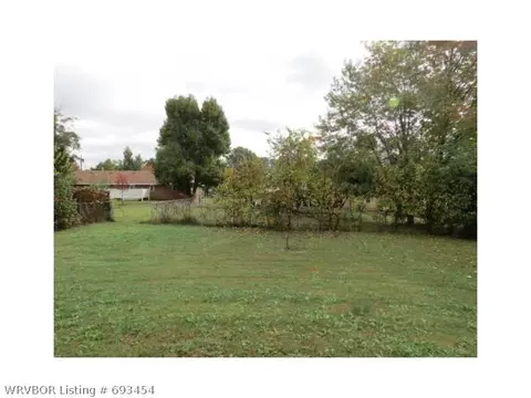 604 8th St, Barling, AR 72923 photo 11