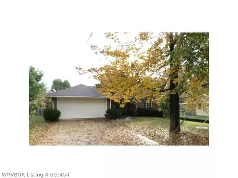 604 8th St, Barling, AR 72923 photo 1
