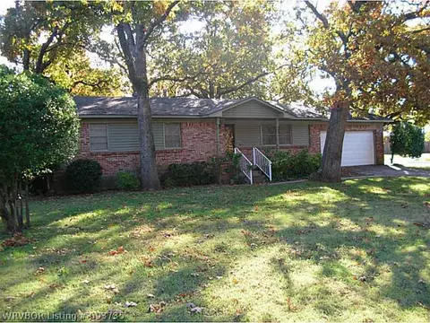 3900 S Dallas St, Fort Smith, AR 72903 photo 1