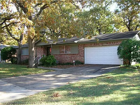 3900 S Dallas St, Fort Smith, AR 72903 photo 2