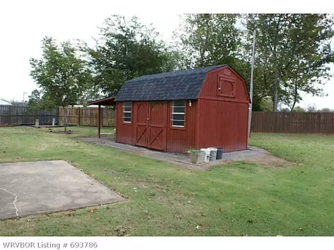 1303 Strozier Ct, Barling, AR 72923 photo 18