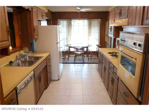 4918 S W St, Fort Smith, AR 72903 photo 6