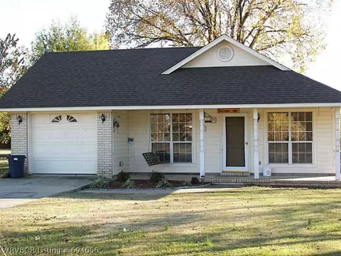 409 Timothy Cir, Hackett, AR 72937 photo 1