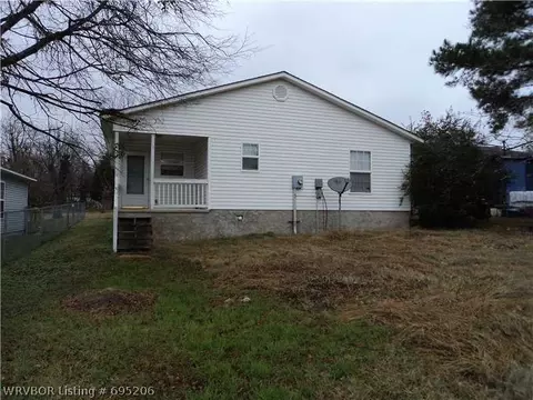 2704 N R St, Fort Smith, AR 72901 photo 3