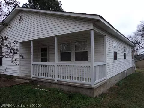 2704 N R St, Fort Smith, AR 72901 photo 2