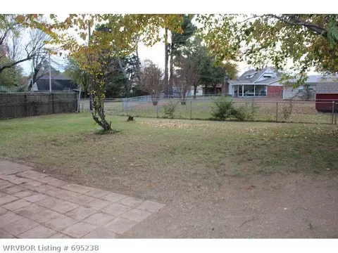 223 Harvard Ave, Fort Smith, AR 72908 photo 2