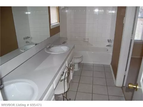 2300 Moody Rd, Barling, AR 72923 photo 12