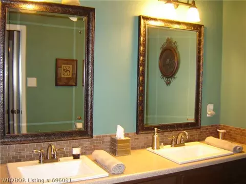 2005 W Main St, Lavaca, AR 72941 photo 8