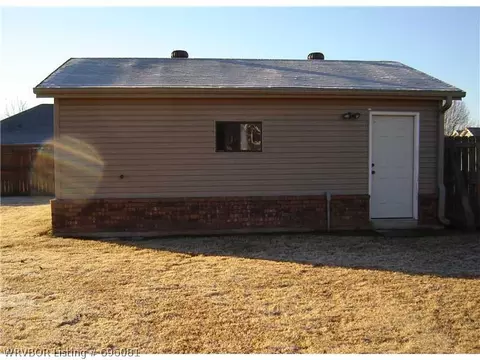 2005 W Main St, Lavaca, AR 72941 photo 16