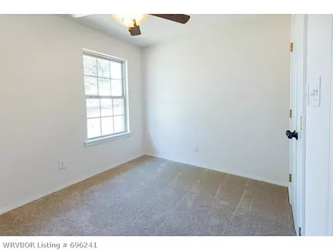 611 N Oak St, Hackett, AR 72937 photo 9