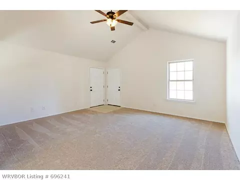 611 N Oak St, Hackett, AR 72937 photo 2