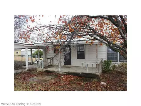 2401 S Q St, Fort Smith, AR 72901 photo 3