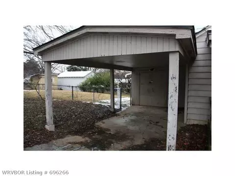 2401 S Q St, Fort Smith, AR 72901 photo 5